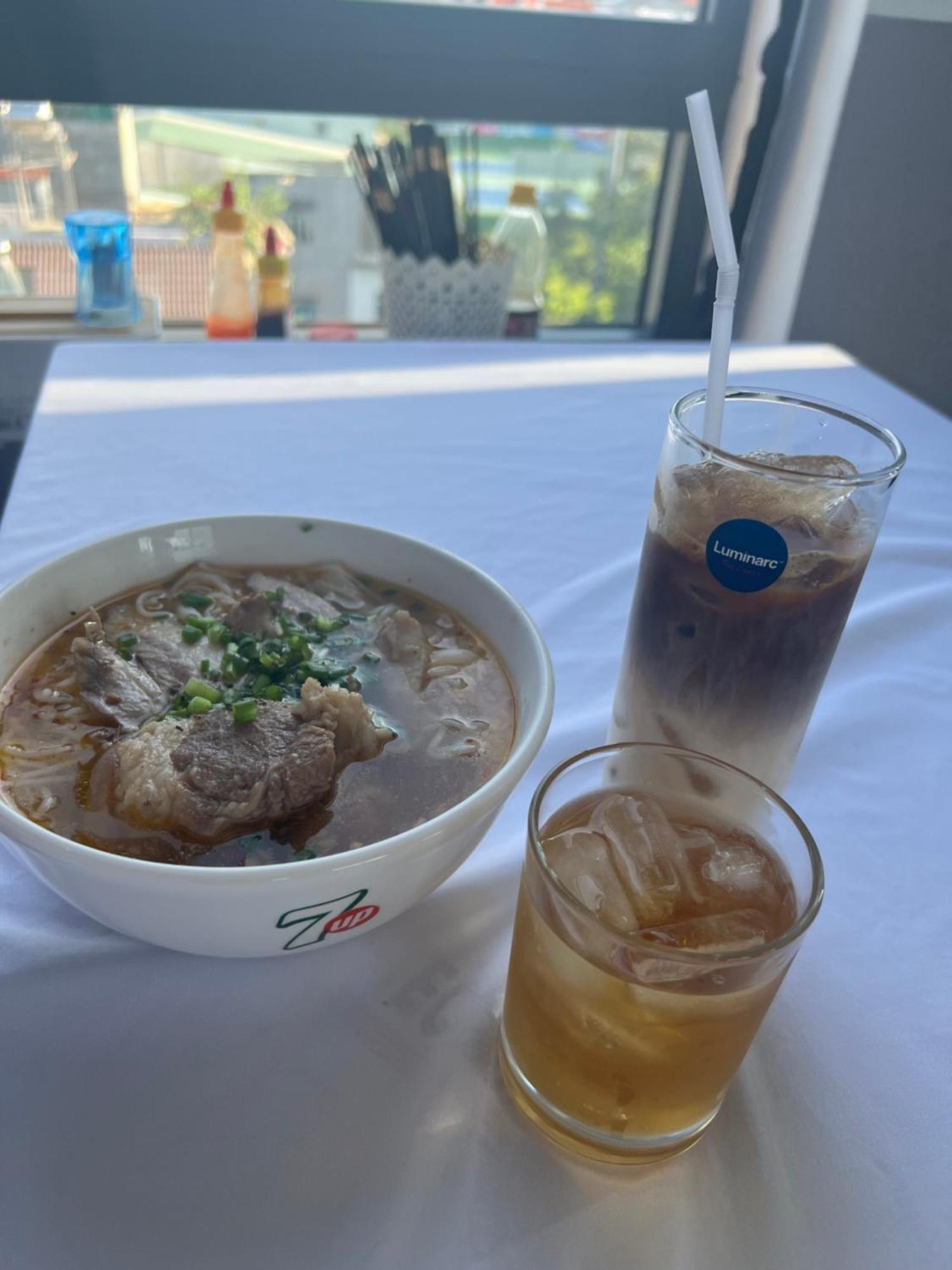 Thanh Thu 1 Hotel Kon Tum Buitenkant foto