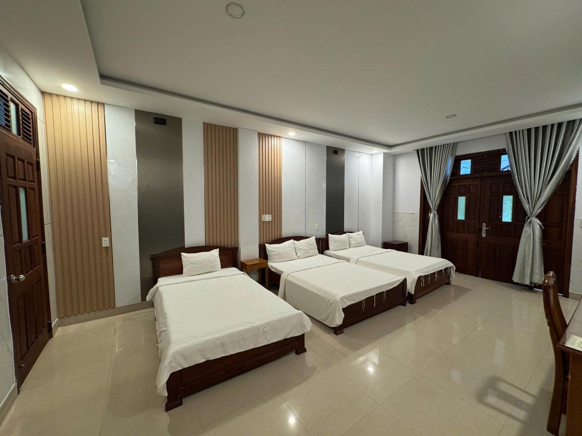 Thanh Thu 1 Hotel Kon Tum Buitenkant foto